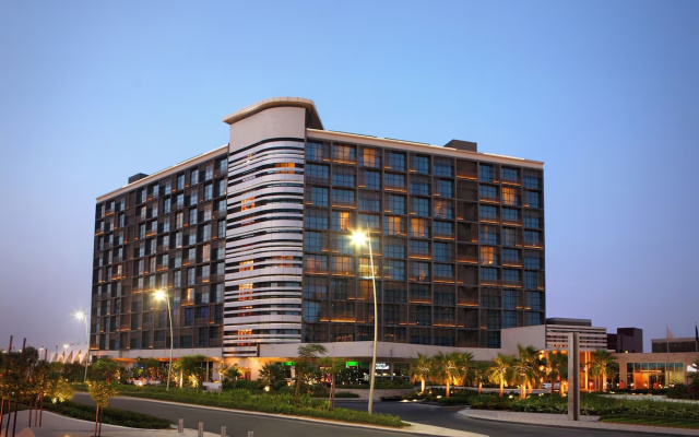 Yas Plaza Marina